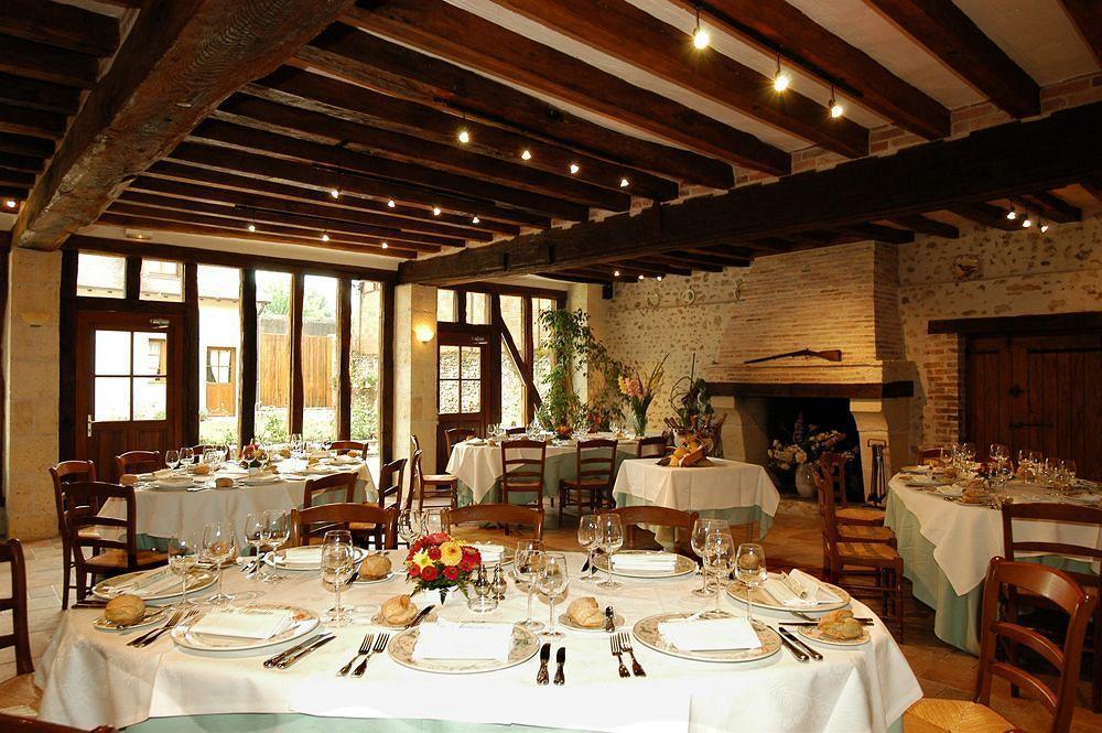 La Chaumiere Hotel โอบิญี-ซูร์-แนร์ ภายนอก รูปภาพ