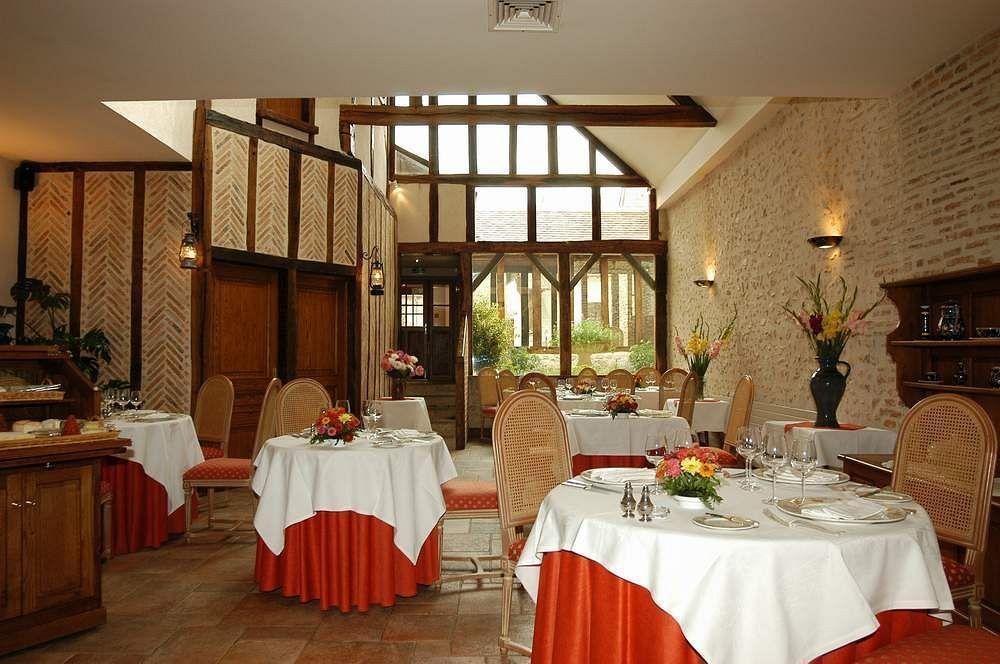 La Chaumiere Hotel โอบิญี-ซูร์-แนร์ ภายนอก รูปภาพ